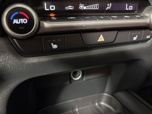 Used 2023 MAZDA CX-50 Meridian Edition image 31