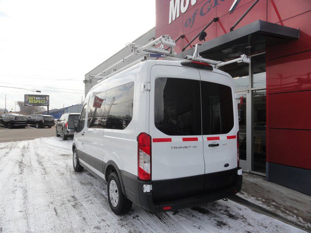 Used 2019 Ford Transit 150 XLT image 3