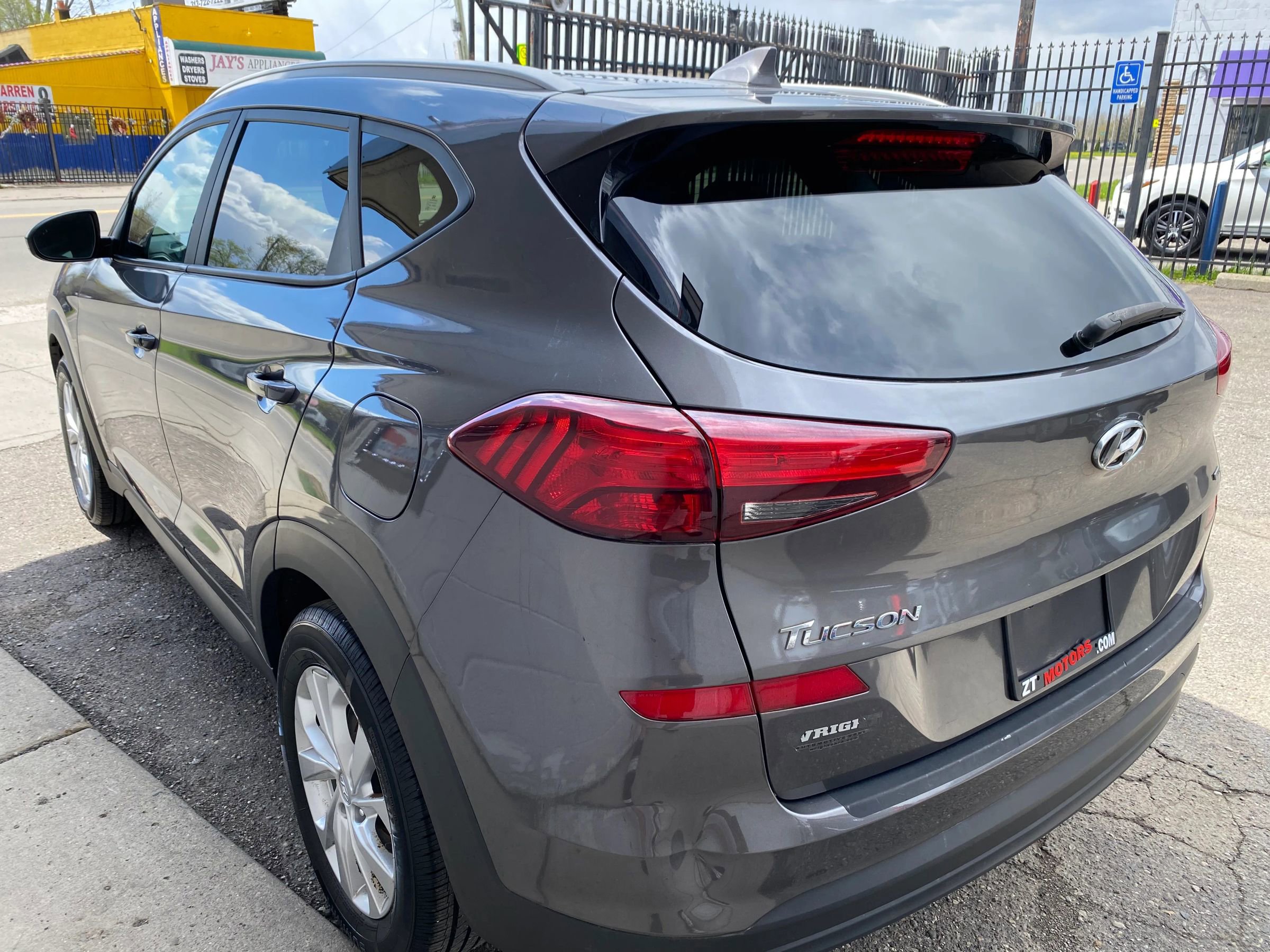 Used 2020 Hyundai Tucson Value AWD/4WD image 2