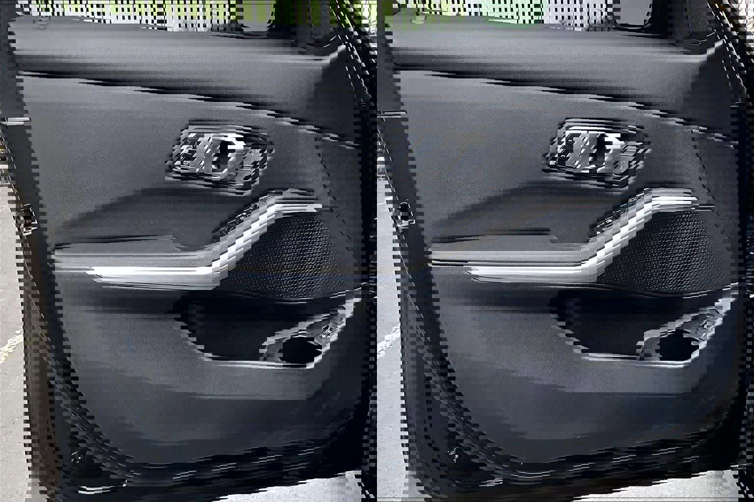 Used 2021 BMW 330i Sedan w/ M Sport Package image 24