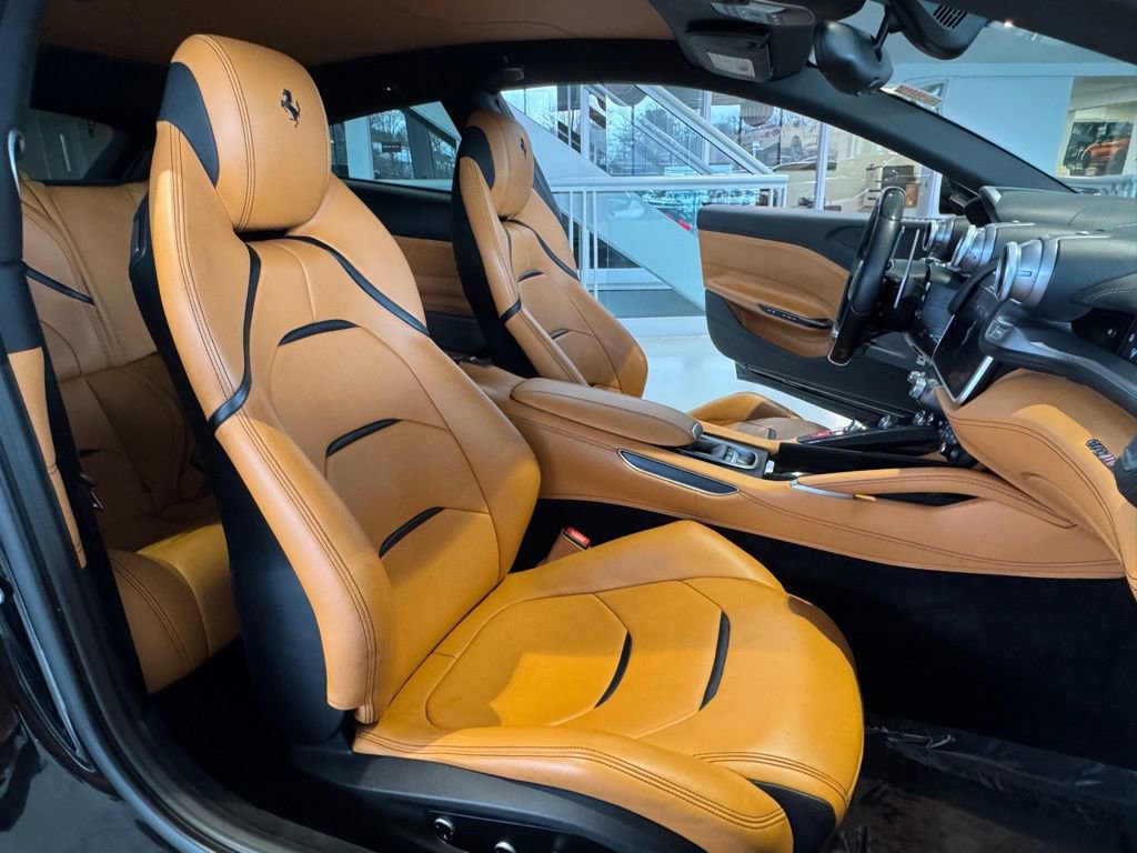 Used 2018 Ferrari GTC4Lusso T image 27