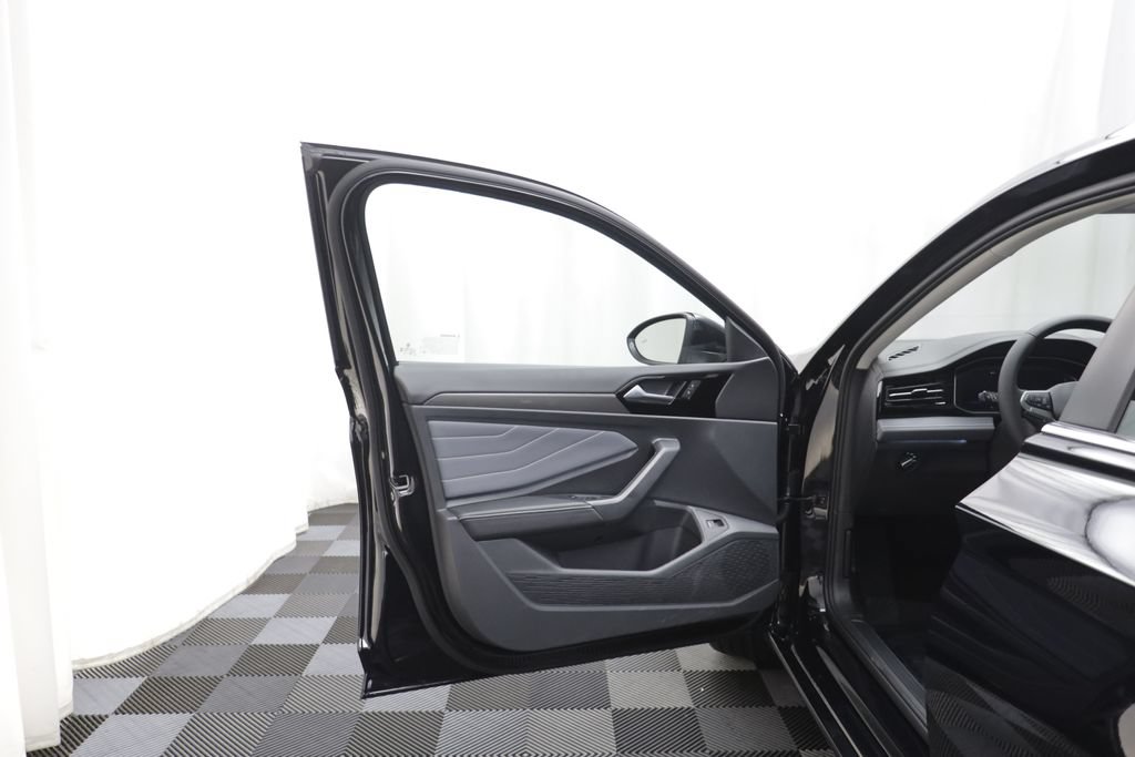 New 2027 Volkswagen Jetta SEL FWD image 5
