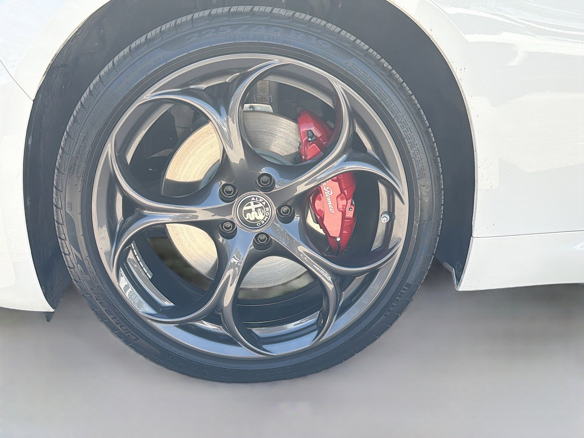 Used 2025 Alfa Romeo Giulia AWD w/ Driving Assist Package image 42