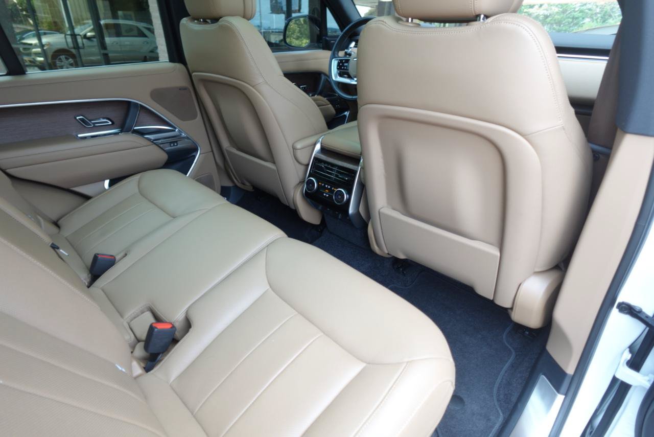 Used 2023 Land Rover Range Rover SE AWD/4WD image 10