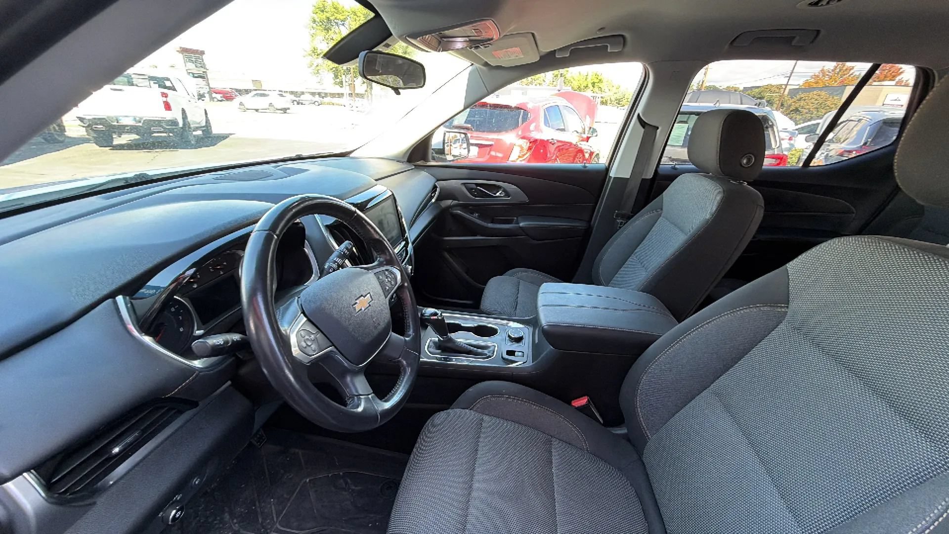 Used 2019 Chevrolet Traverse LT w/ LPO, Floor Liner Package AWD/4WD image 20