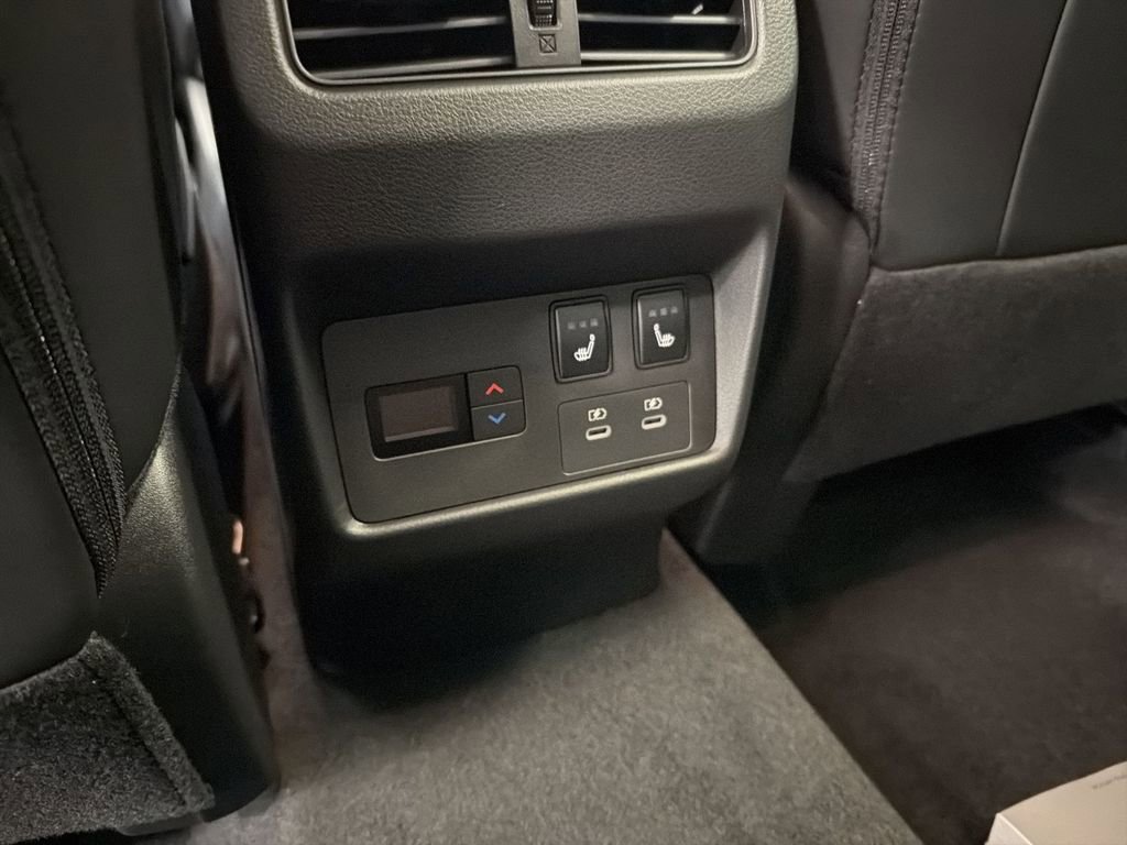 New 2026 Nissan Rogue Platinum w/ Platinum Premium Package AWD/4WD image 19