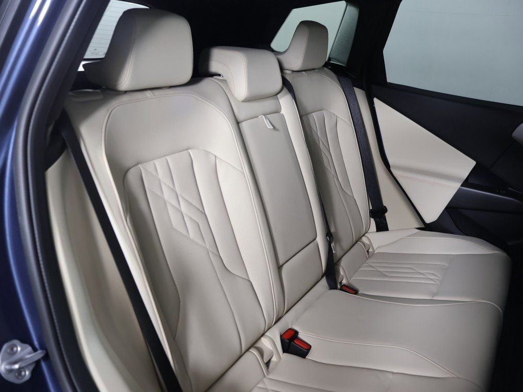 Used 2026 BMW X3 xDrive30 w/ M Sport Package image 33