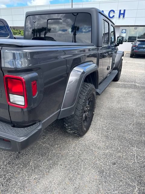 Used 2023 Jeep Gladiator Sport AWD/4WD image 7