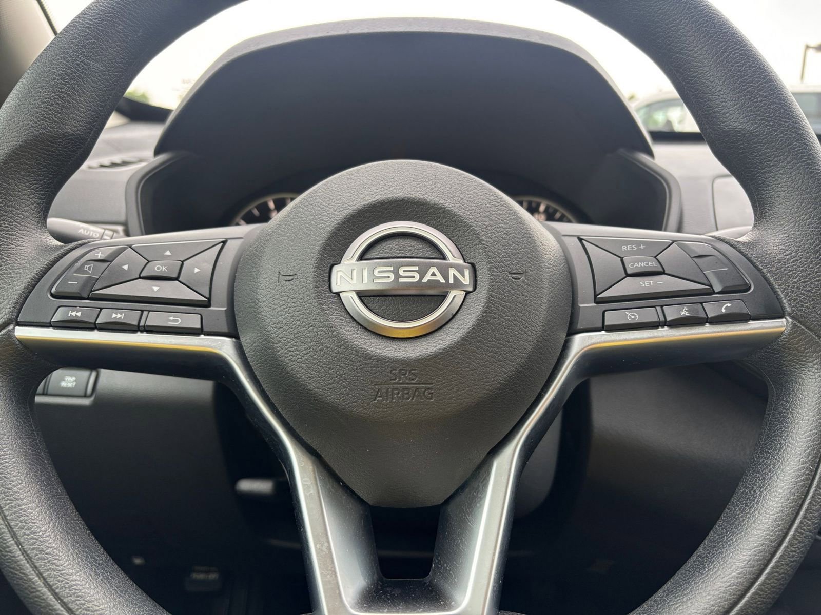 Used 2025 Nissan Altima 2.5 SV FWD image 28