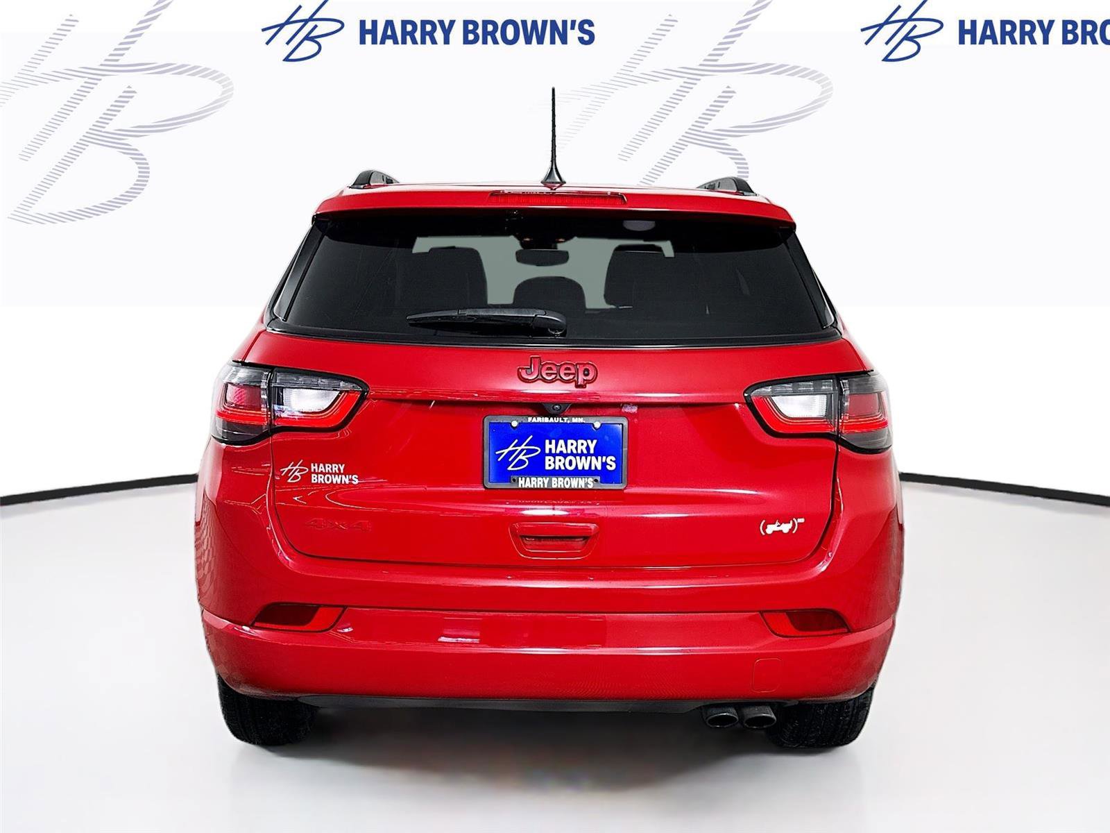 Used 2022 Jeep Compass Limited w/ (RED) Package image 31