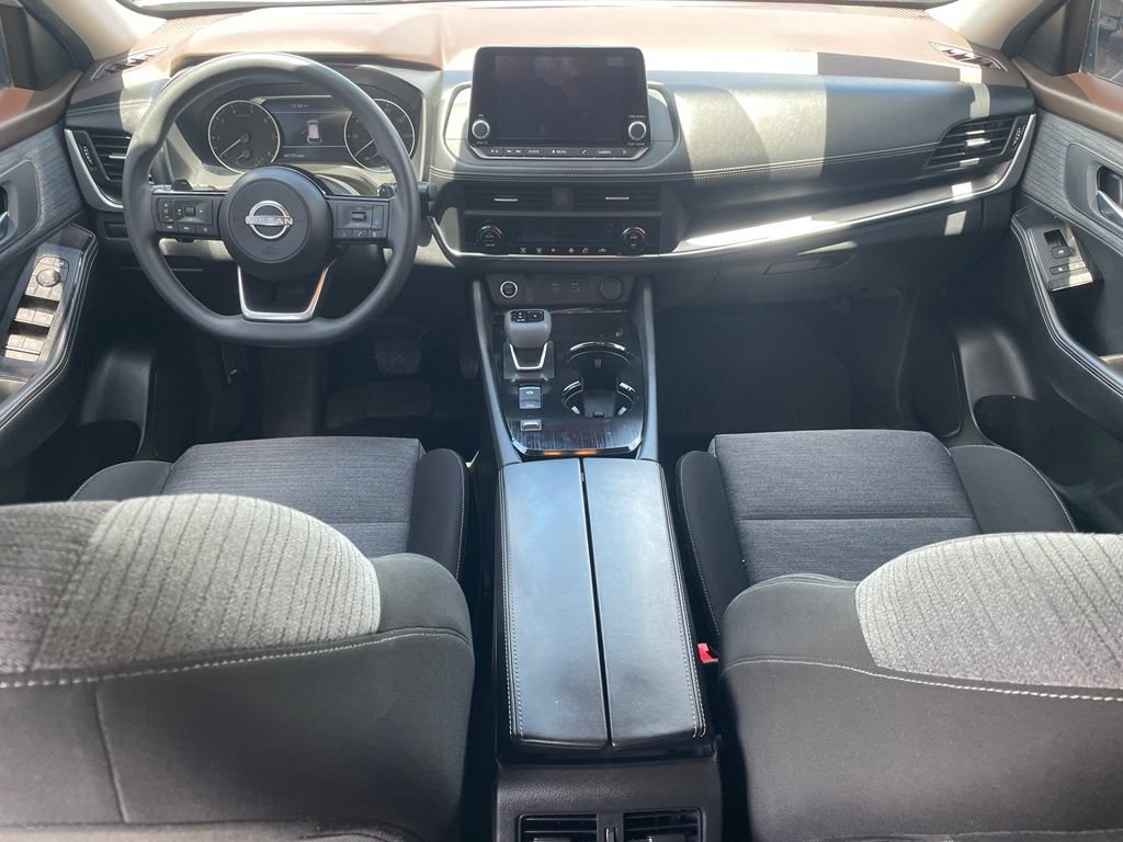 Certified 2023 Nissan Rogue SV FWD image 11