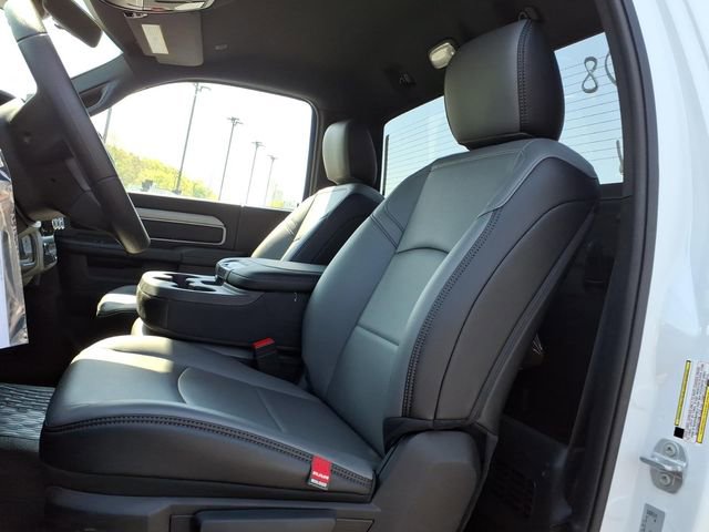 New 2026 RAM 5500 Tradesman AWD/4WD image 13