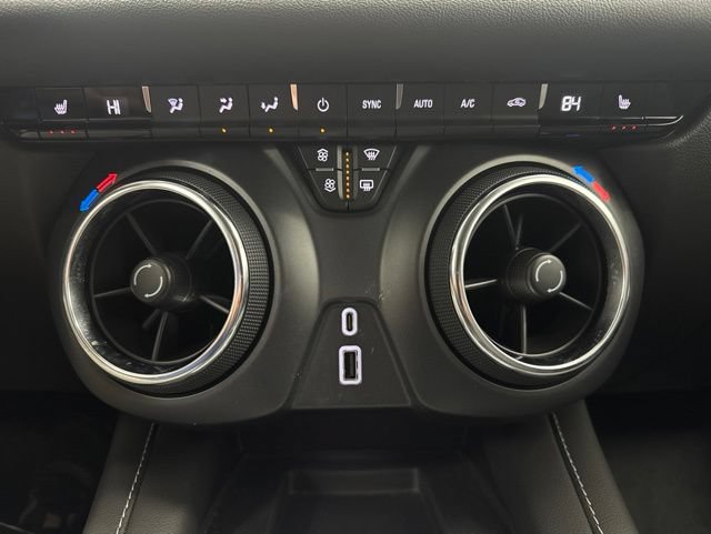 Used 2024 Chevrolet Blazer LT w/ Convenience Package FWD image 17