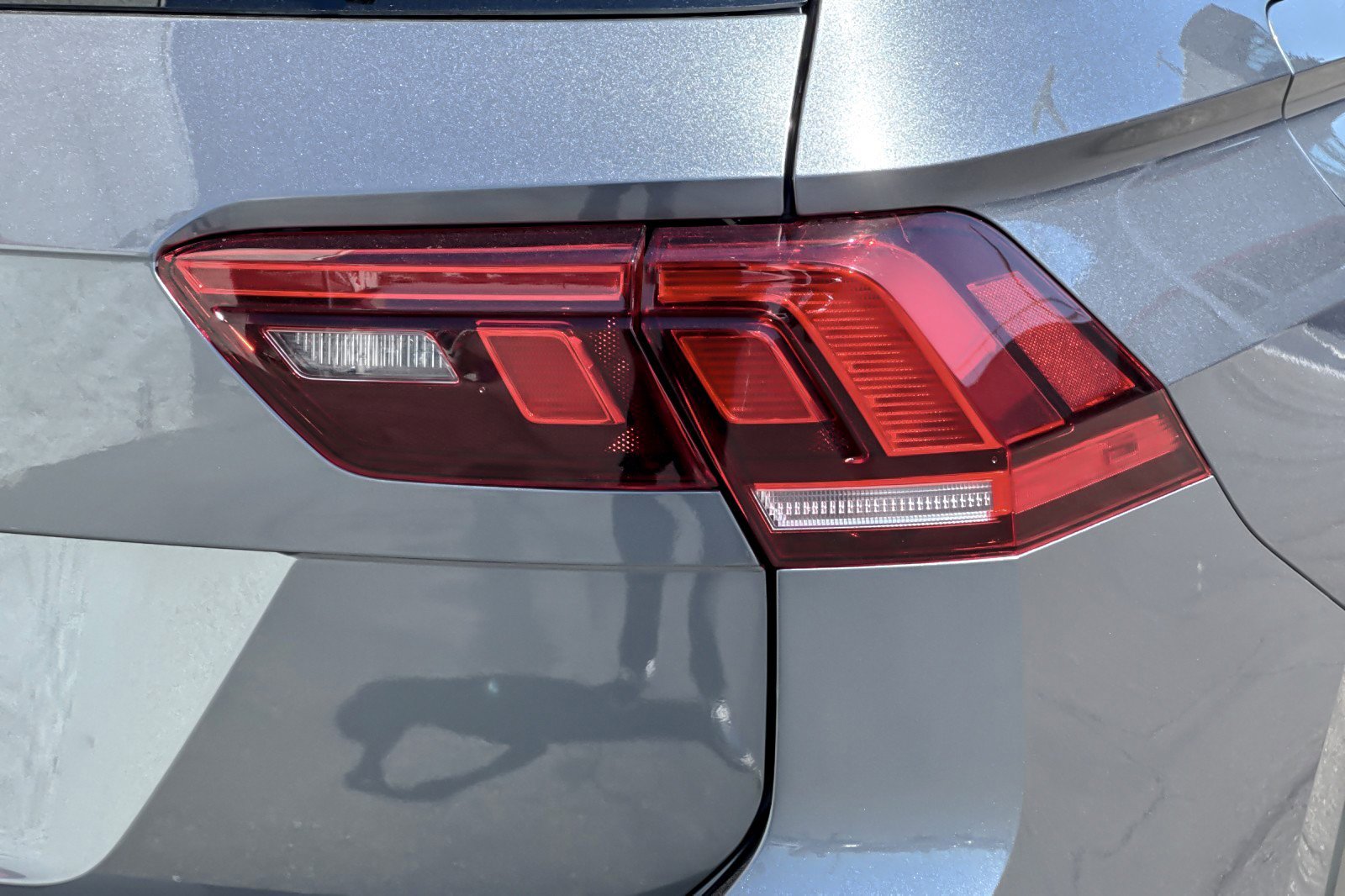 Used 2021 Volkswagen Tiguan S image 26