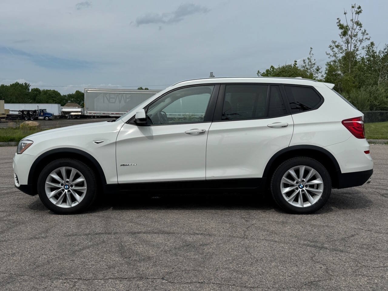 Used 2015 BMW X3 xDrive28d AWD/4WD image 2