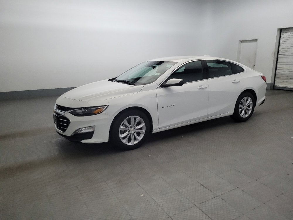 Used 2024 Chevrolet Malibu LT image 2