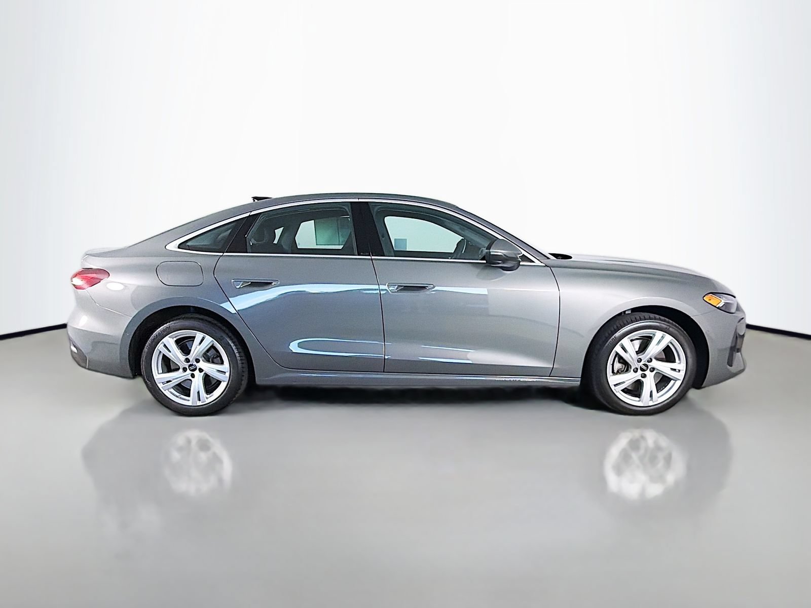 Used 2025 Audi A5 2.0T Premium Plus w/ Premium Plus AWD/4WD image 8