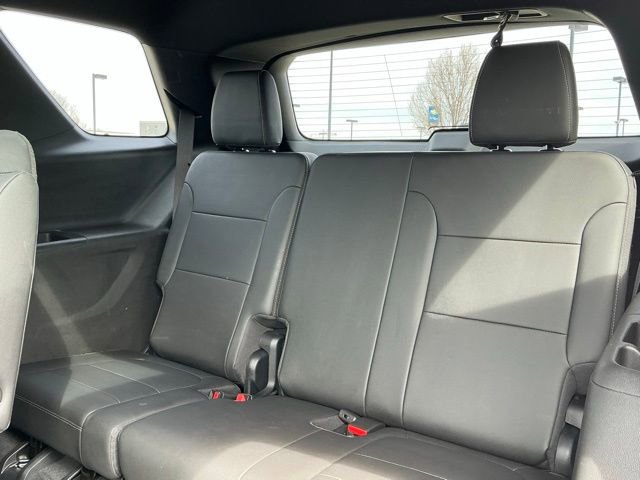 Used 2023 Chevrolet Traverse LT w/ LT Premium Package image 36
