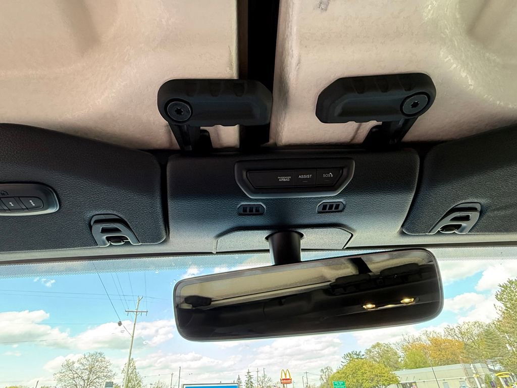 Used 2023 Jeep Gladiator Mojave w/ LED Lighting Group AWD/4WD image 28