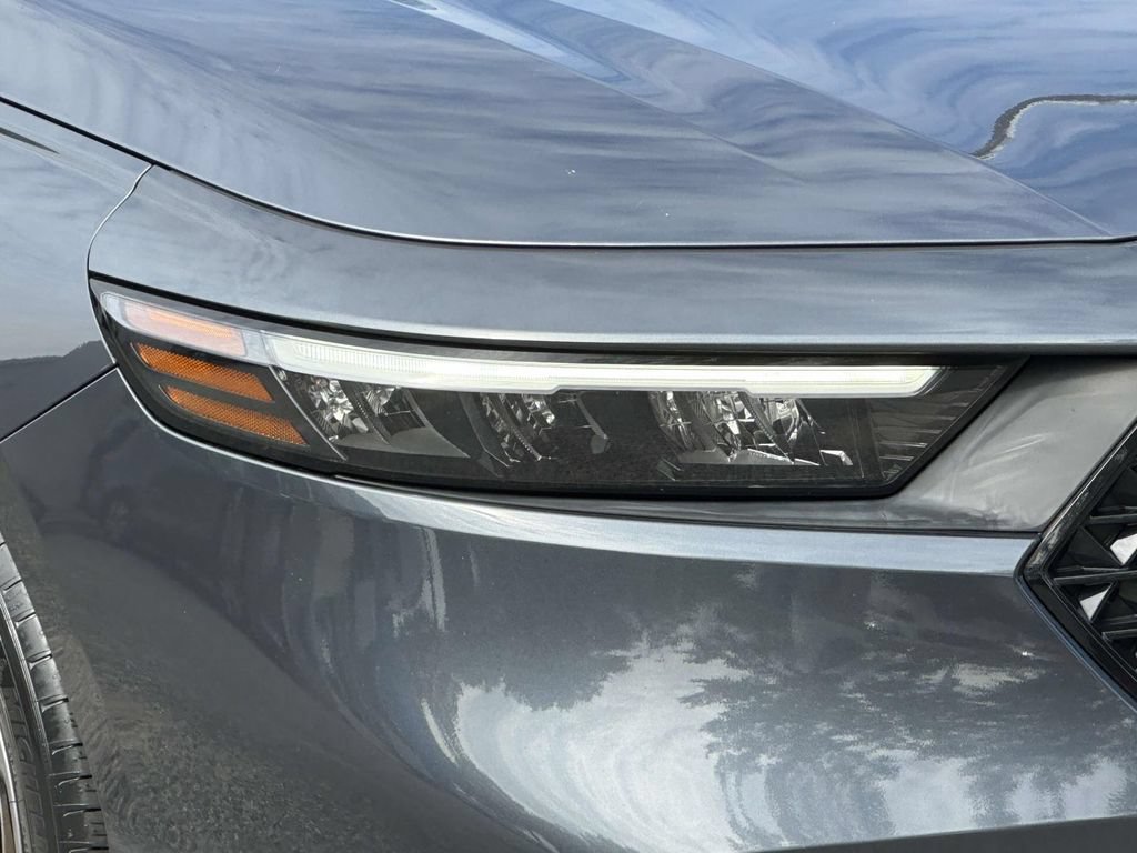Certified 2023 Honda Accord EX image 7