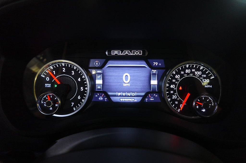 Used 2024 RAM 2500 Laramie AWD/4WD image 18