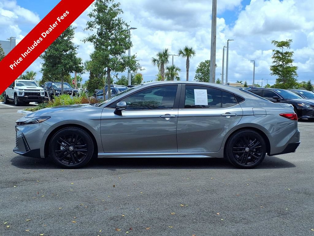 Used 2026 Toyota Camry SE FWD image 4