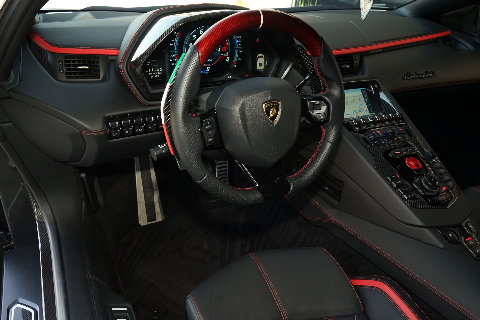 Used 2017 Lamborghini Aventador S AWD/4WD image 6