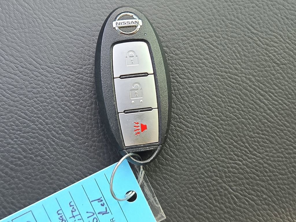 Used 2021 Nissan Titan SV w/ Accessory Utility Package image 31