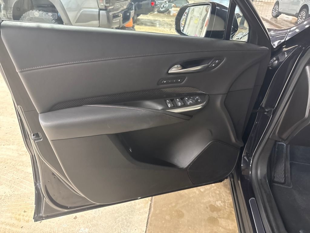 Used 2023 Cadillac XT4 Sport image 15