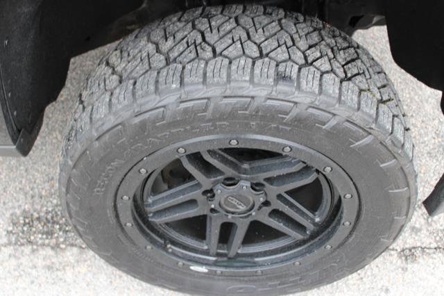 Used 2018 Chevrolet Silverado 1500 LT w/ All Star Edition image 15