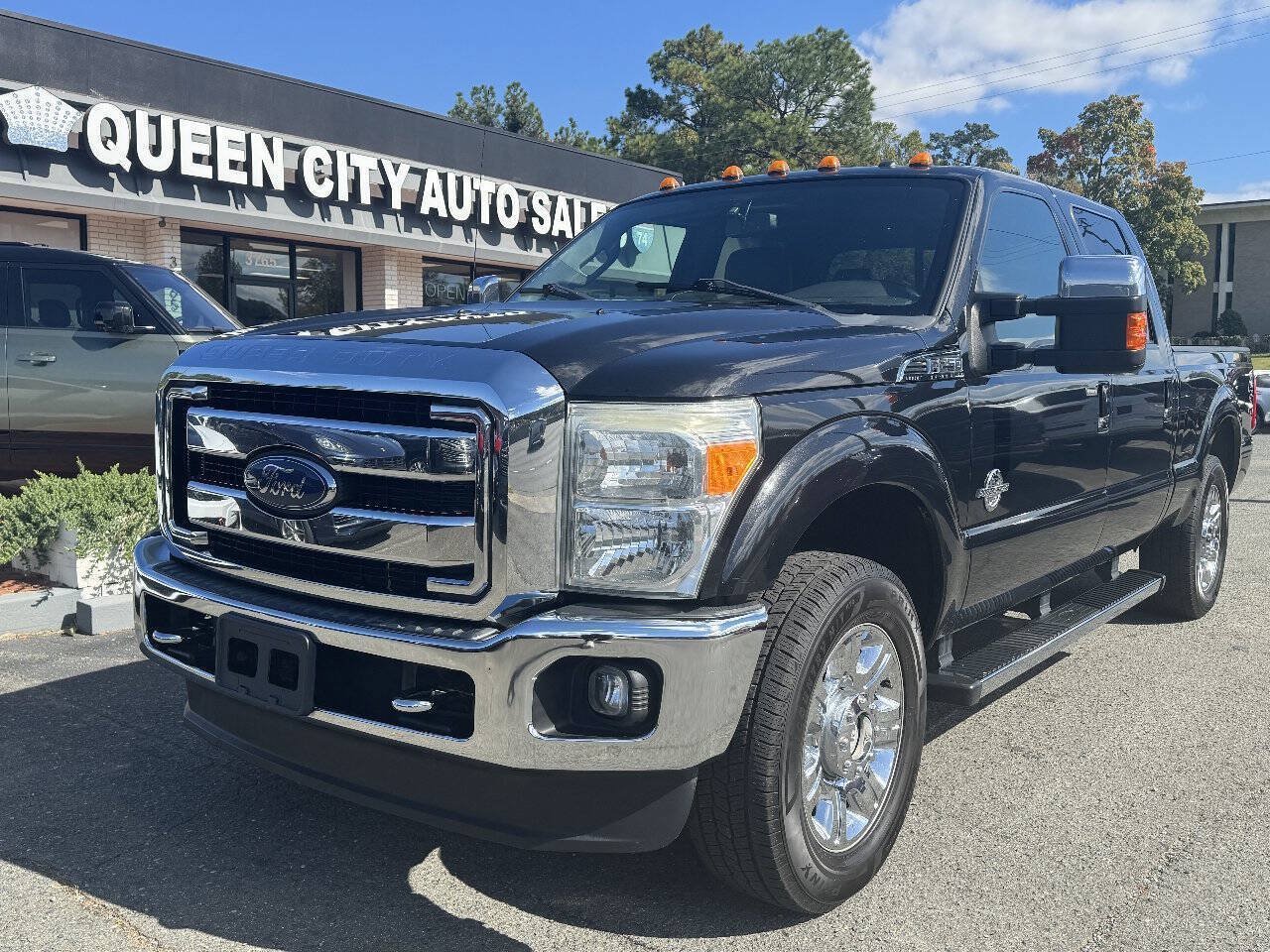 Used 2015 Ford F250 Lariat w/ Chrome Package AWD/4WD image 2