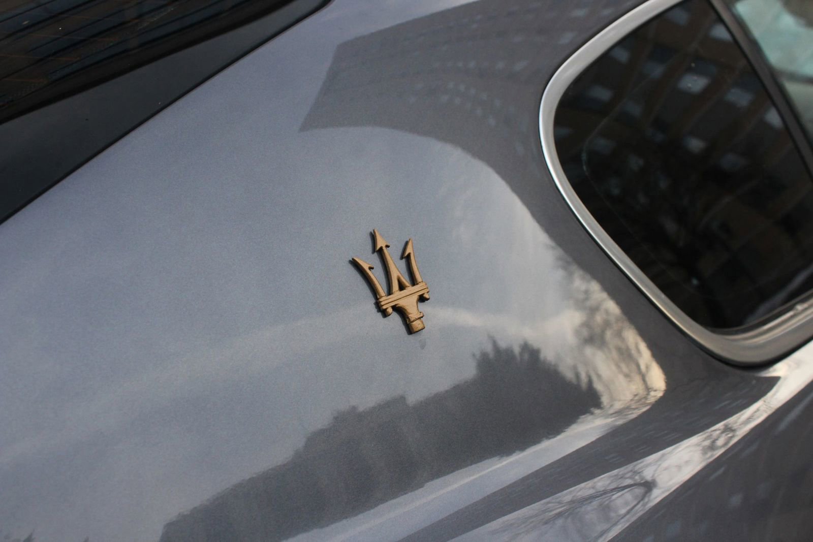 Used 2010 Maserati GranTurismo Coupe RWD image 10