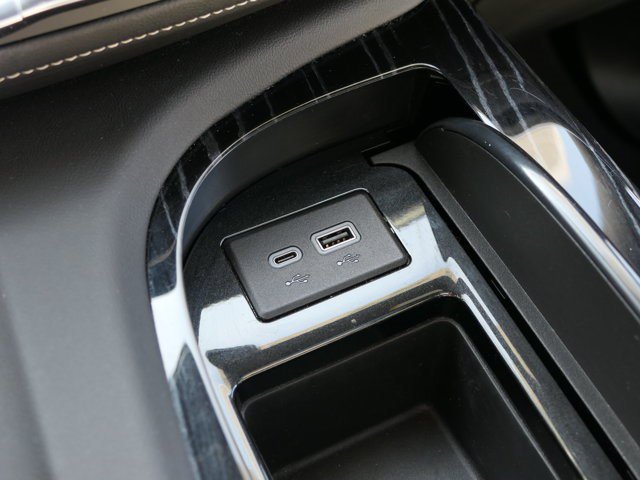 Certified 2023 Cadillac Escalade Sport AWD/4WD image 22