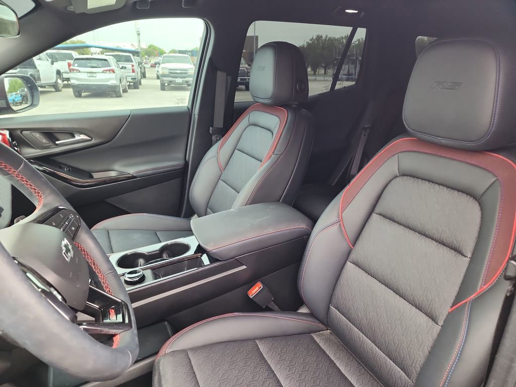 Used 2026 Chevrolet Equinox RS image 11