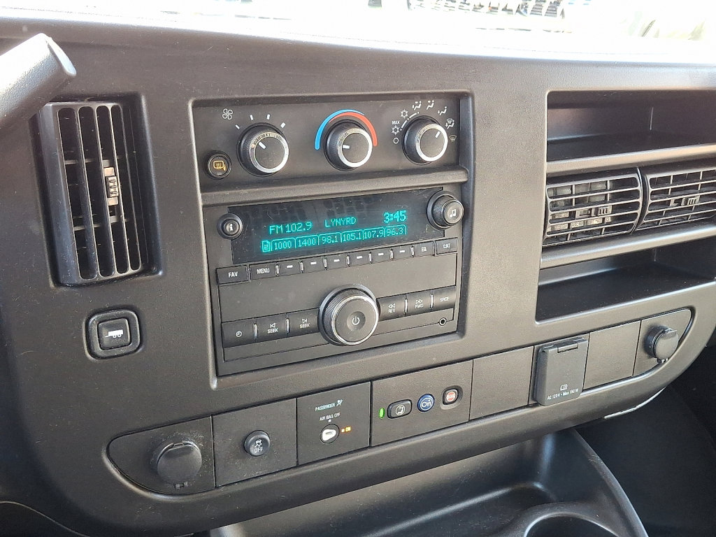 Used 2023 Chevrolet Express 2500 w/ Driver Convenience Package image 22