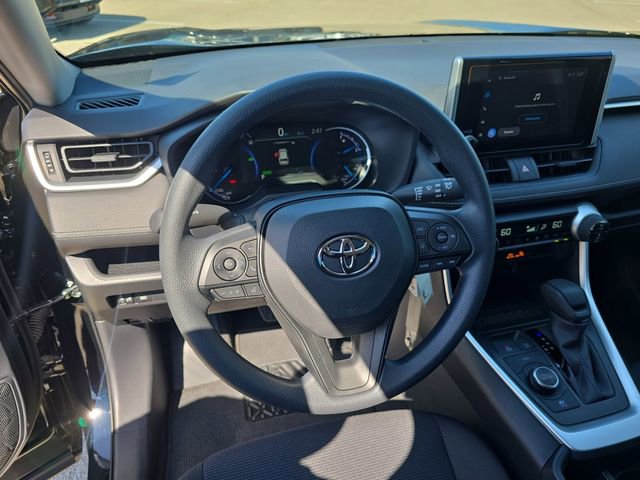Used 2025 Toyota RAV4 LE image 16