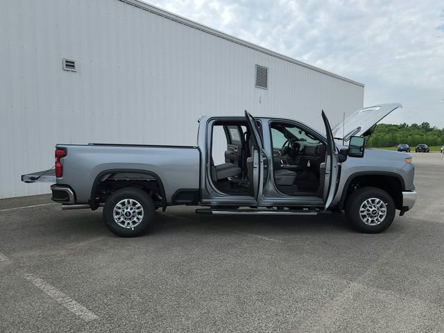 New 2026 Chevrolet Silverado 2500 LT w/ Safety Package AWD/4WD image 16