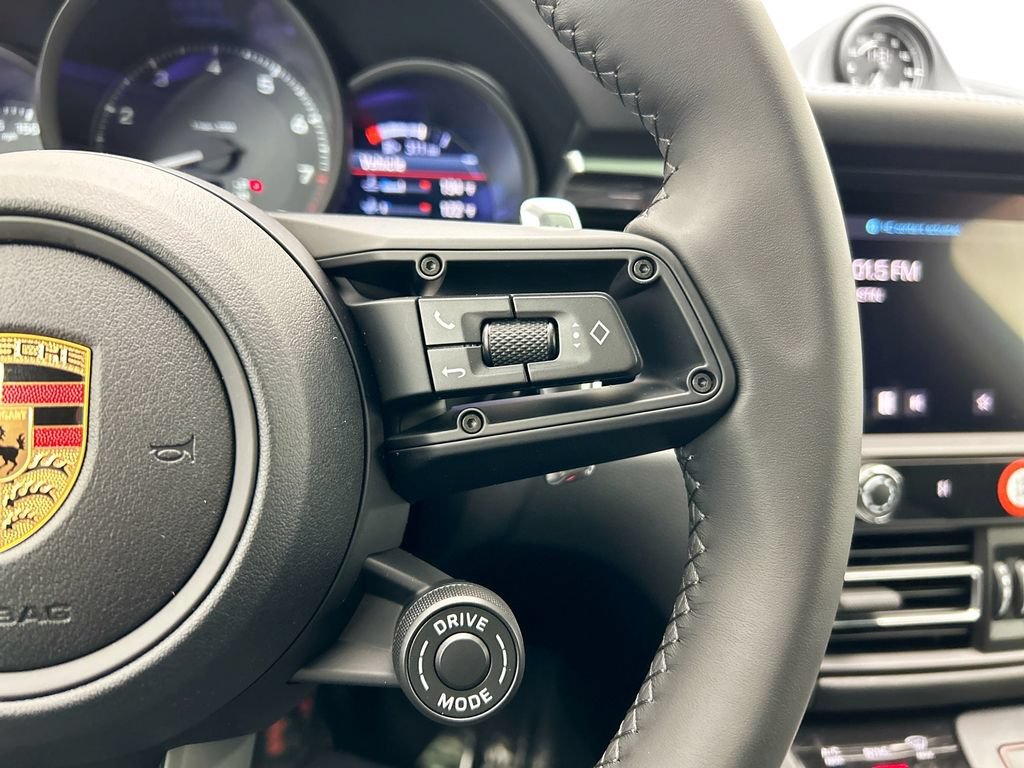 Used 2026 Porsche Macan AWD/4WD image 15
