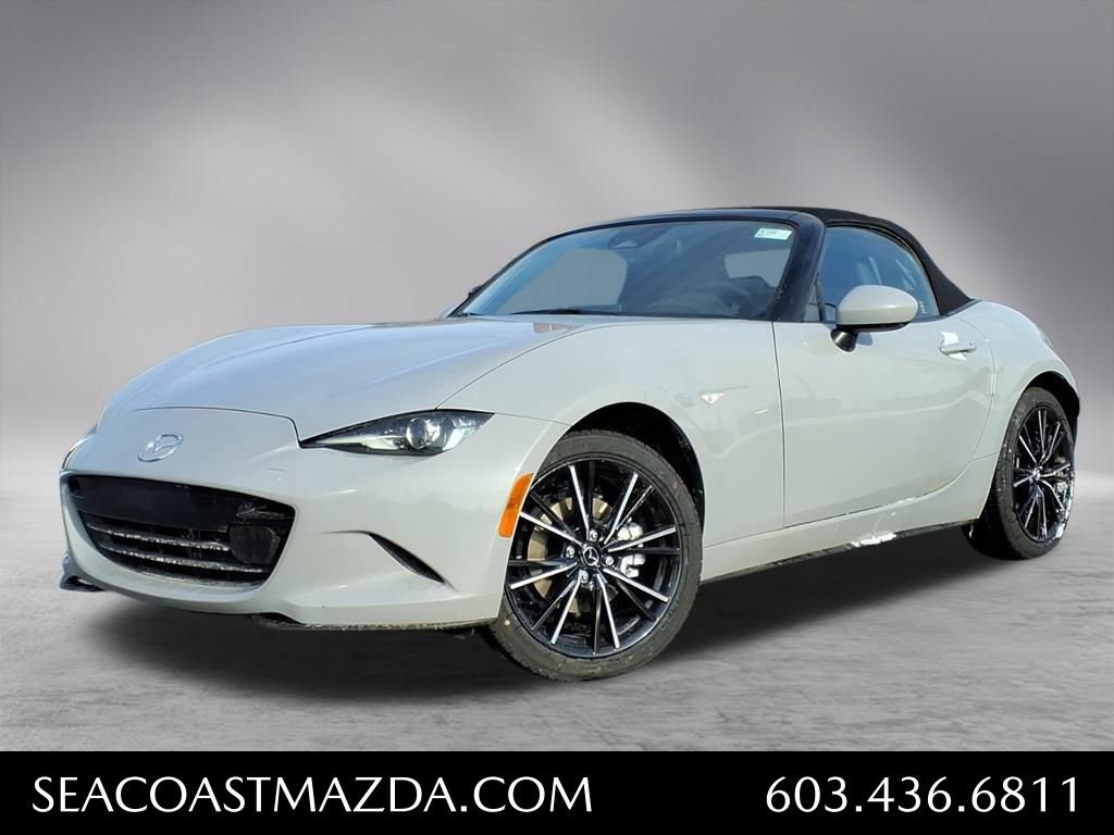 New 2025 MAZDA MX-5 Miata Grand Touring RWD image 1
