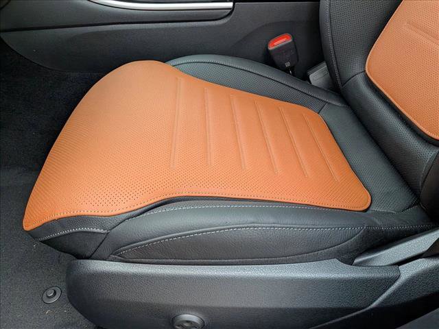 New 2026 Mercedes-Benz C 43 AMG 4MATIC Sedan image 4