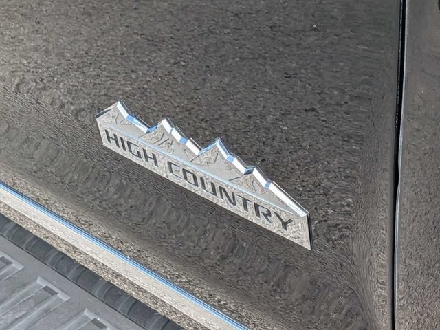 Used 2018 Chevrolet Silverado 1500 High Country RWD image 12