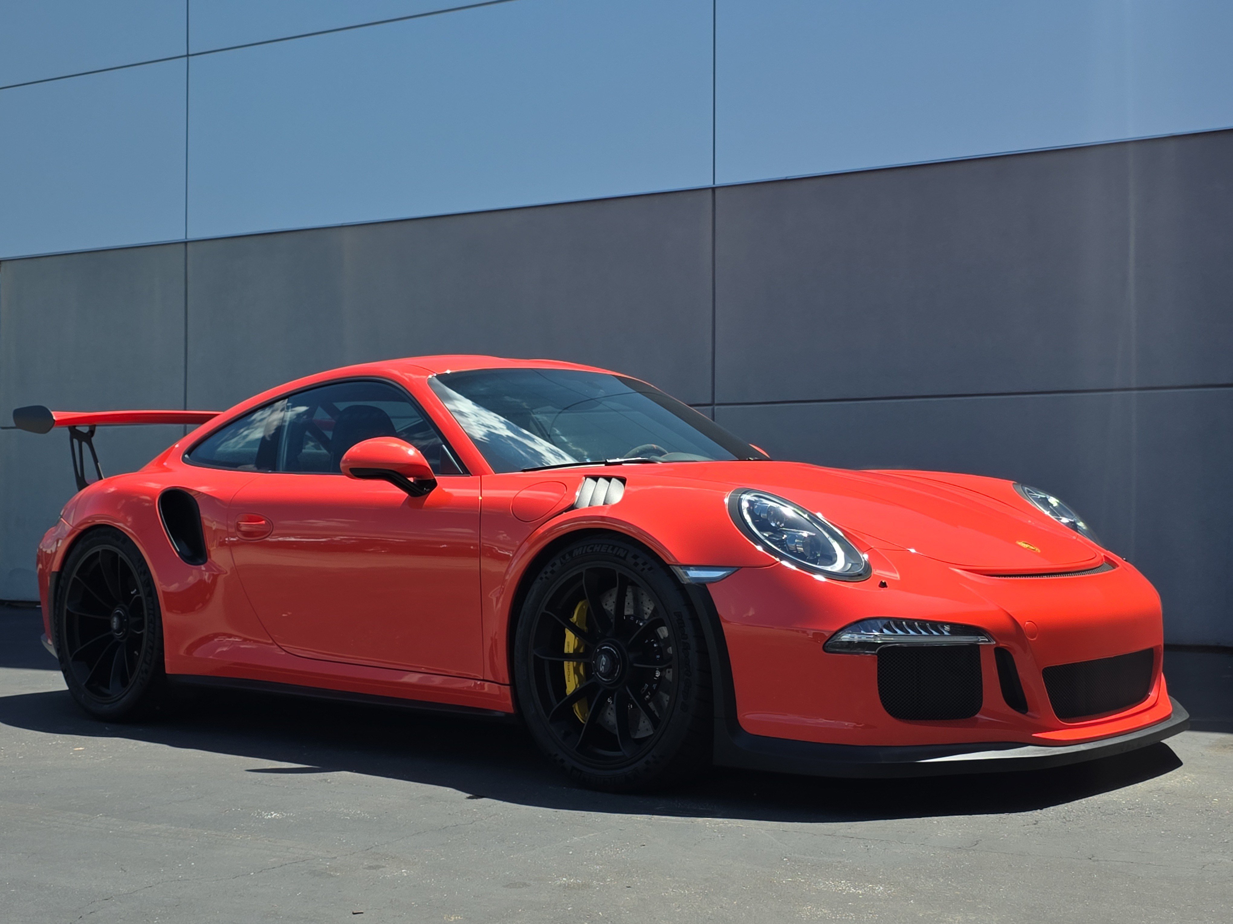 Certified 2016 Porsche 911 GT3 RS RWD image 9