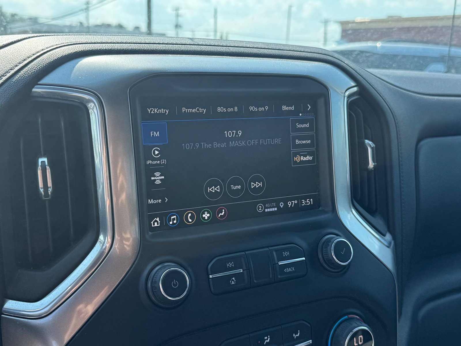Used 2021 Chevrolet Silverado 1500 LT w/ All Star Edition Plus AWD/4WD image 18