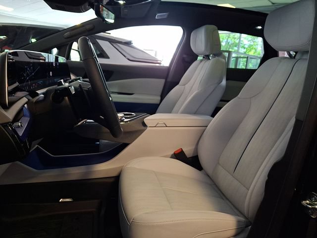 New 2026 Cadillac Optiq Luxury 2 w/ LPO, Floor Liner Package AWD/4WD image 9