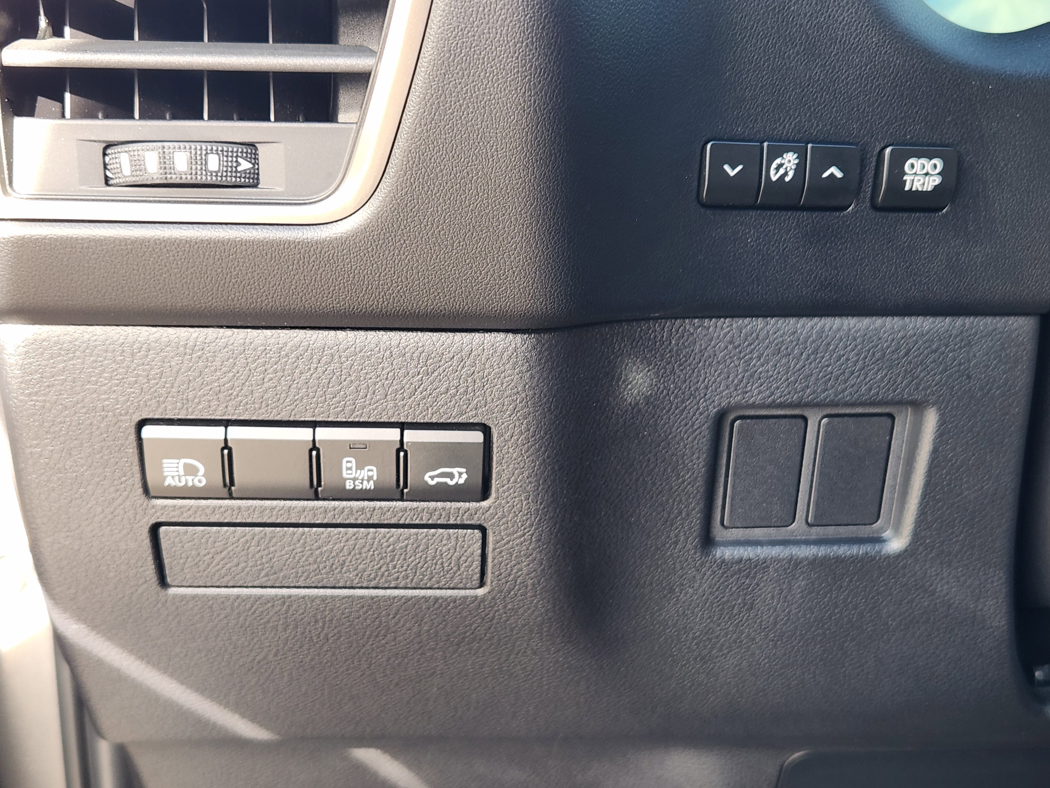 Certified 2020 Lexus NX 300 FWD w/ Comfort Package image 28