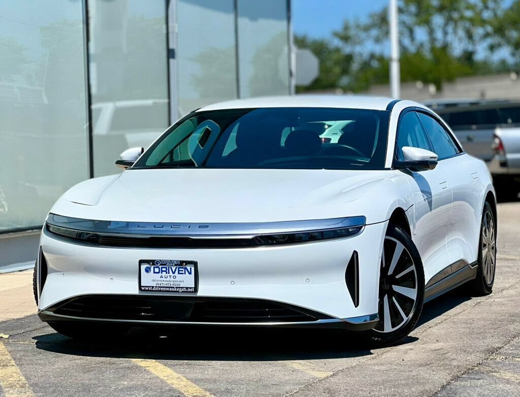 Used 2025 Lucid Air Pure RWD image 38