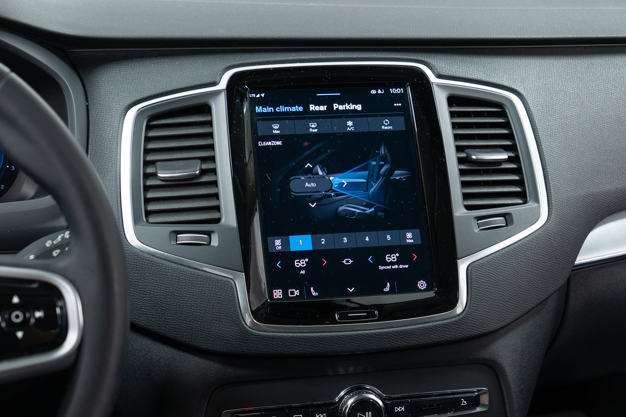 Used 2023 Volvo XC90 B5 Core w/ Protection Package Premier image 19