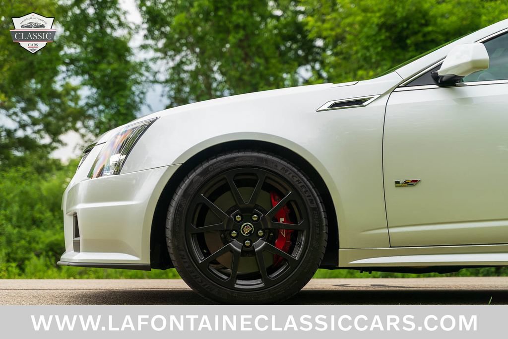 Used 2015 Cadillac CTS V RWD image 25