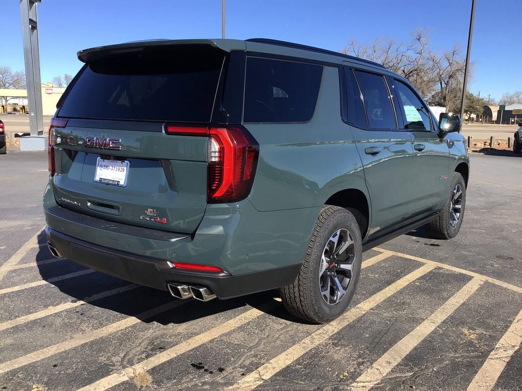 New 2026 GMC Yukon AT4 Ultimate w/ LPO, Illumination Package image 4