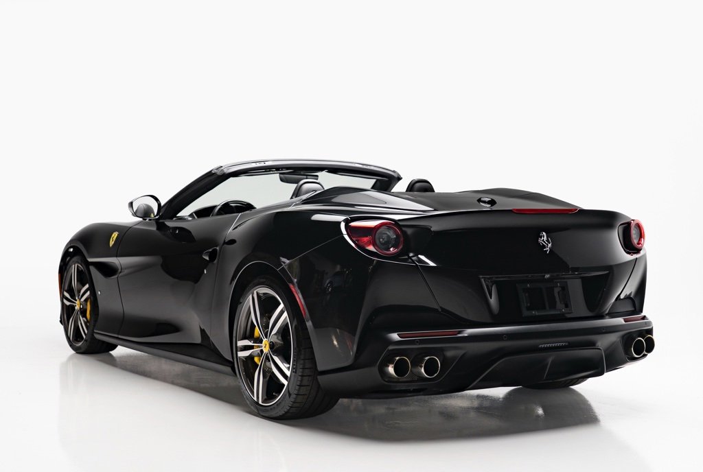 Used 2019 Ferrari Portofino image 10